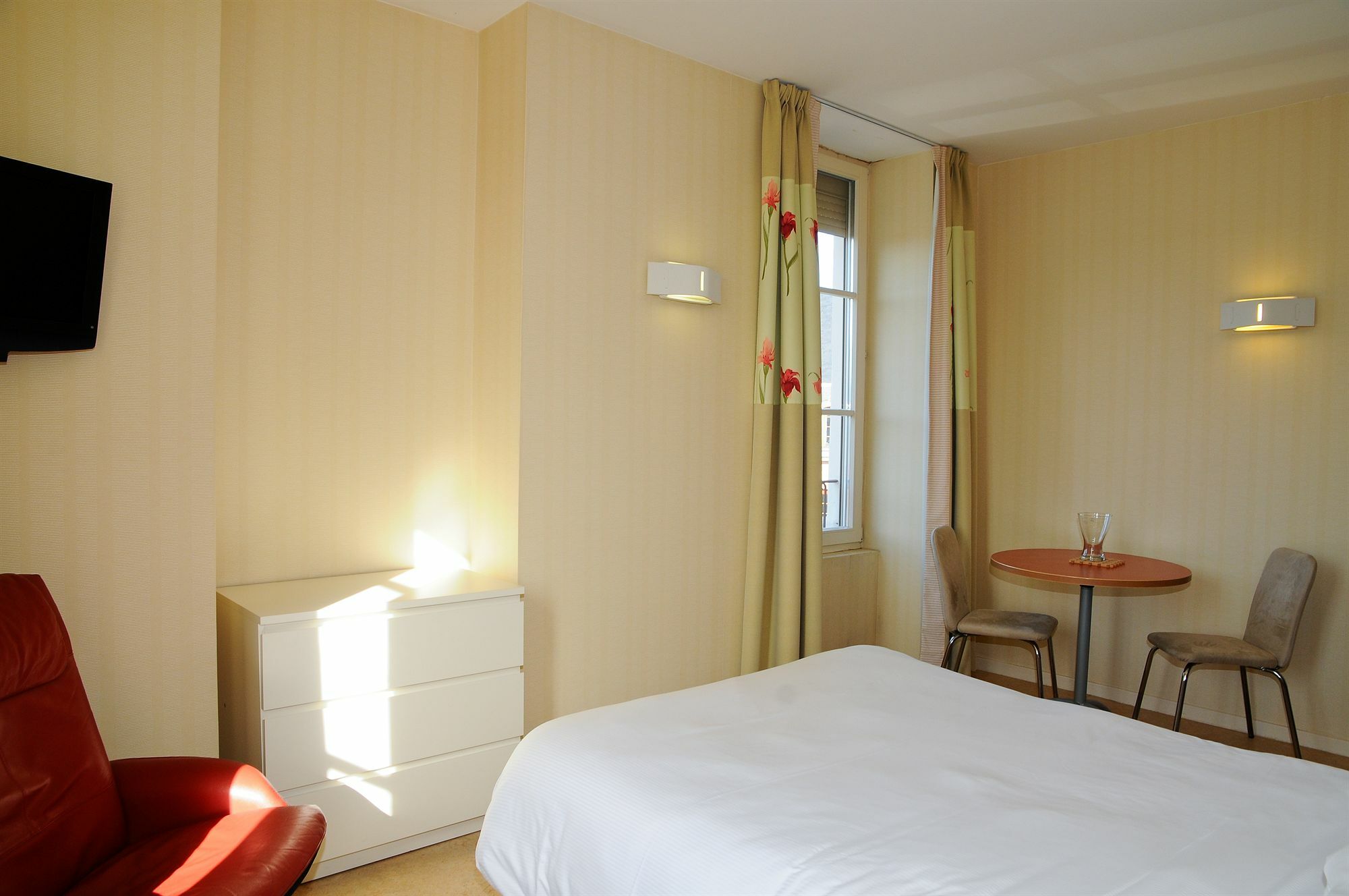 Hotels & Residences - Les Thermes Luxeuil-les-Bains Εξωτερικό φωτογραφία